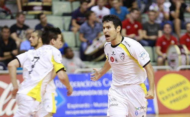 El Santiago Futsal en 2014.  ARCHIVO/FRAN MANZANERA