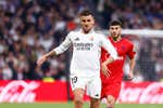 Ceballos y Valverde cada vez mezclan mejor y al Real Madrid le corre el balón más que nunca