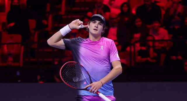 Rafa Nadal y una foto de hemeroteca bendicen al nuevo rey de los jóvenes