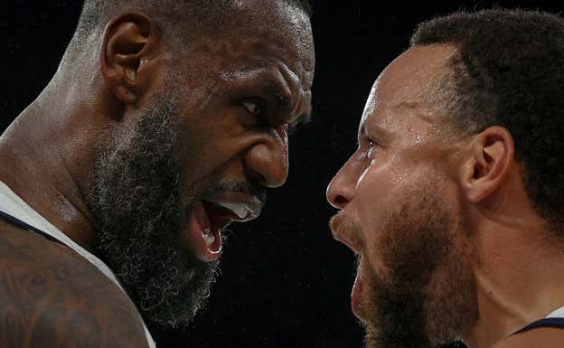 La NBA ha programado un enfrentamiento entre LeBron James y Stephen Curry por Navidad. REUTERS