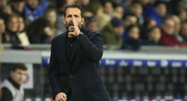La crisis del Valencia no tiene fin: Rubén Baraja, destituido