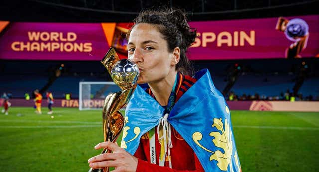 Ivana Andrés muestra su cara más solidaria: “Hay mucha gente que lo ha perdido todo y quiero aportar mi granito de arena”