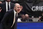 Chus Mateo manda un aviso a todos los rivales del Real Madrid pese a su irregularidad: «Si somos capaces de ganar al ALBA...»