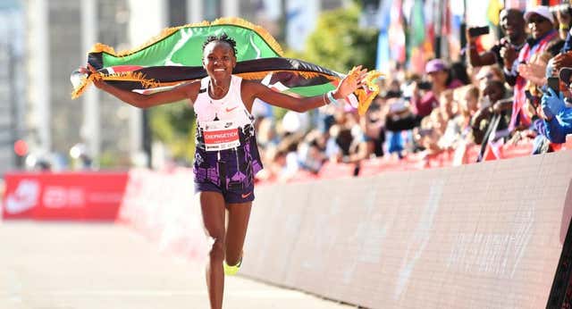 Ruth Chepngtich, primera mujer en bajar de las dos horas y 10 minutos en un maratón, correrá la San Silvestre Vallecana
