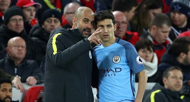 El paréntesis de Jesús Navas en el Manchester City con Pellegrini y Guardiola: “Nadie esperaba aquella decisión”