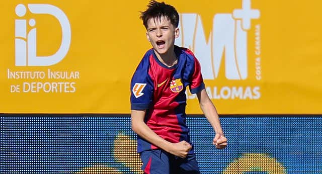 El MVP de LaLiga FC Futures es del Barça y se lo rifó media Primera: «Me quedaba a verlo entrenar en el Levante porque daba gusto»