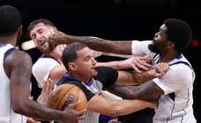 Mano dura de la NBA tras la última pelea a golpes entre jugadores y ante el temor de un 'efecto llamada'