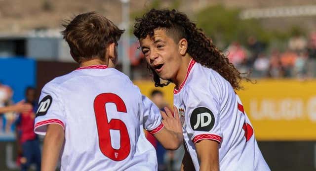 El ‘Gran Derbi’ se comió al buscado Clásico y el Sevilla se lleva una Futures de color de ‘rosa’