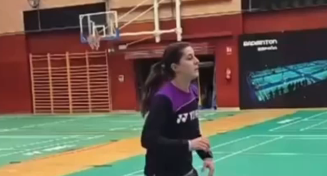 Carolina Marín ha vuelto a entrenar en pista después de su complicada lesión