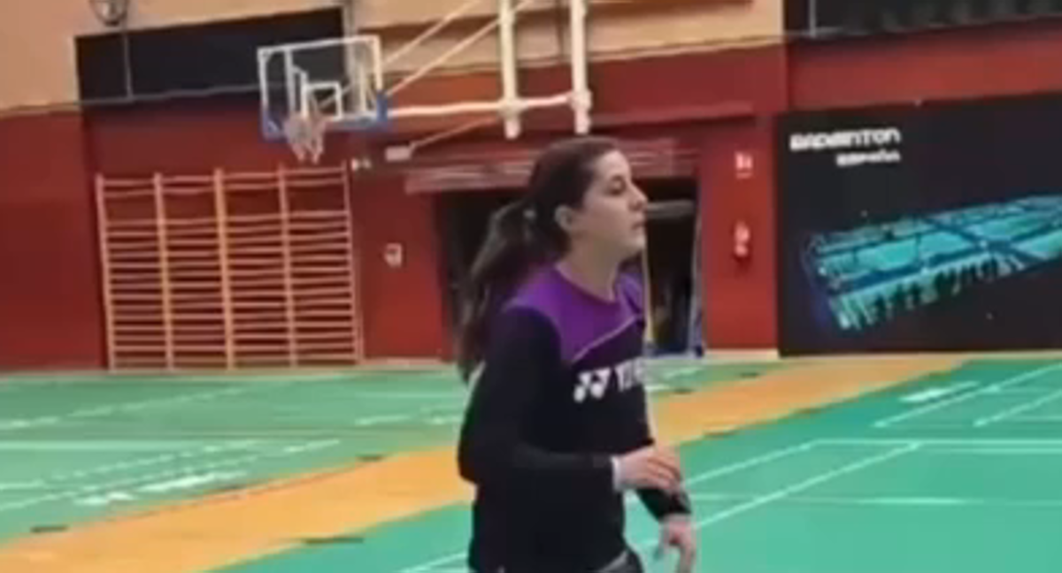Carolina Marín ha vuelto a entrenar en pista después de su complicada lesión
