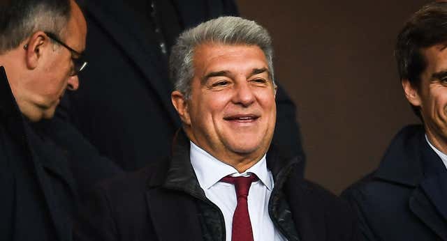 Buceando en las cinco palancas de Laporta que alivian al Barça hoy, pero que lo abocan a un futuro desconocido