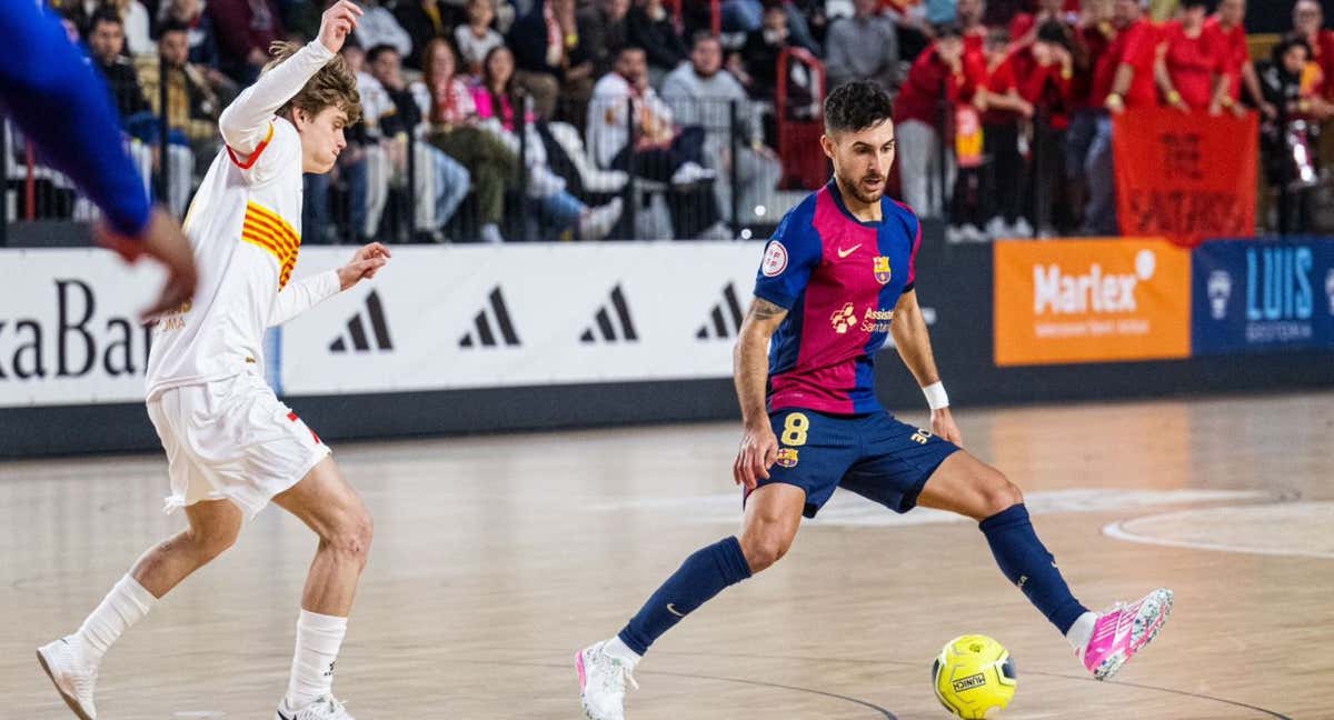 Puigvert frente a Adolfo en la final de la Copa Cataluña.