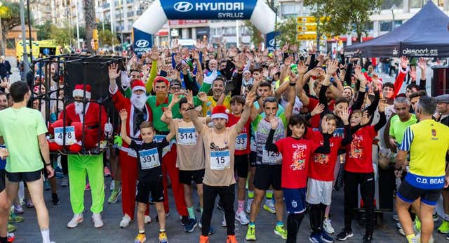 Zakaria Boufaljat y Celia Romero ganan la San Silvestre de Huelva