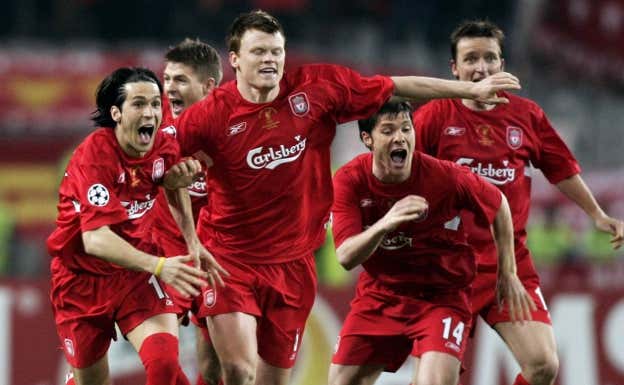 Luis García, Riise y Xabi Alonso tras ganar la Champions en 2005. REUTERS