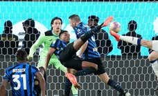 Una chilena y un misil de Dumfries colocan al Inter en la final de la Supercopa