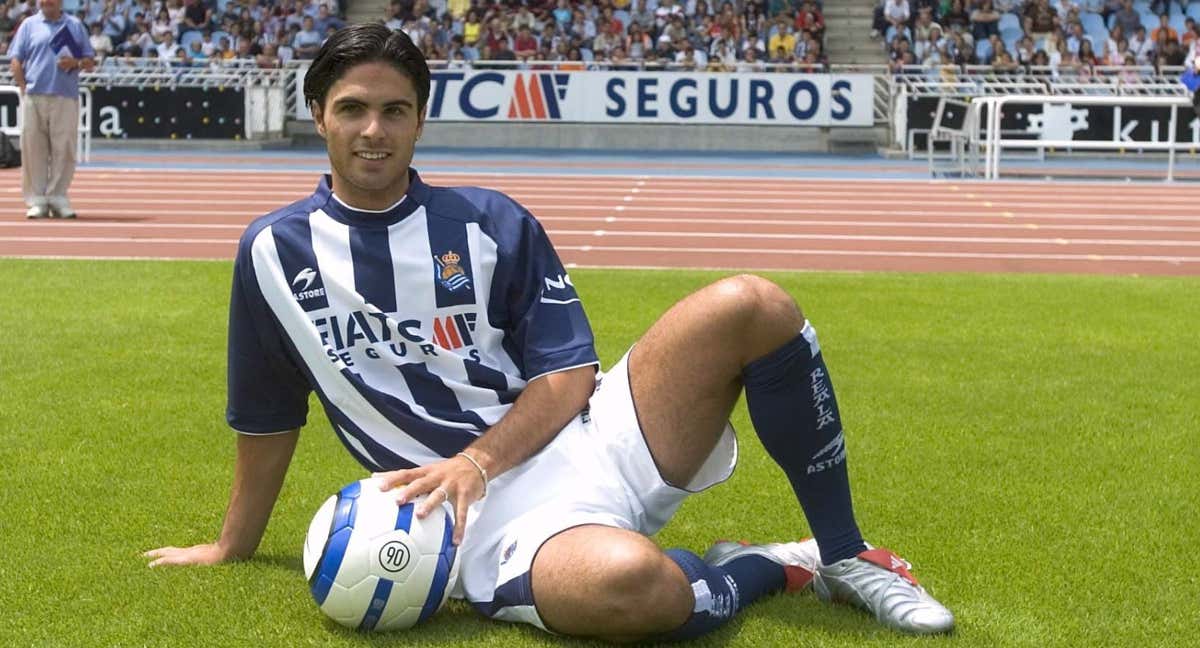 Mikel Arteta posaba así de feliz el día de su presentación con la Real Sociedad. /DV