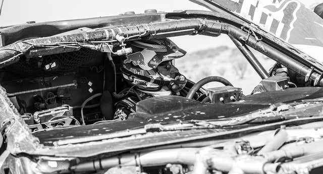 La intrahistoria del KO de Carlos Sainz en el Dakar: unos milímetros protagonizaron las horas previas