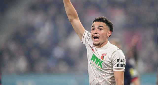 Sevilla y Augsburgo ultiman el traspaso de Rubén Vargas
