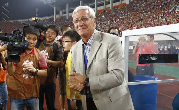 Marcelo Lippi, en su época en el Guangzhou.  ARCHIVO
