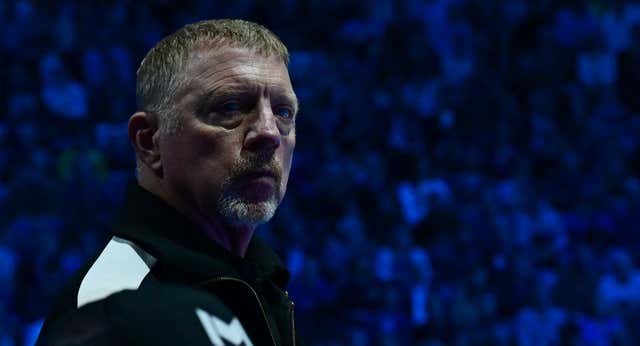 Boris Becker se moja y explica por qué Alcaraz ya no es el número 1 del mundo: «Tiene que hablarlo con Ferrero»