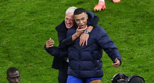 En Francia analizan el anuncio de Deschamps de dejar la selección en 2026: tregua con Mbappé y Zidane en la recámara