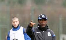 Salen a la luz las excentricidades de Seedorf en el Deportivo: «Solo conocía a tres jugadores, a los demás nos llamaba por el número»