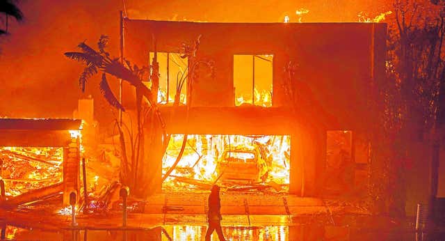 Kawhi Leonard, Steve Kerr, la NFL o el técnico de los Lakers, afectados por los incendios de California: «Tenía a mi hija de 2 años en brazos y tuve que correr»