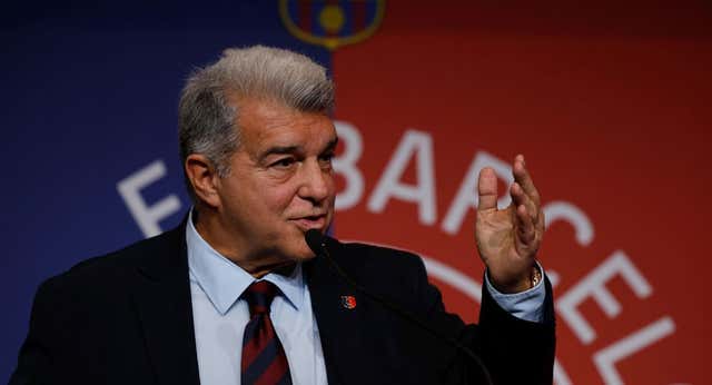 El Málaga se acuerda de 2019 y muestra su “perplejidad” por la resolución del CDS sobre Dani Olmo y Pau Víctor