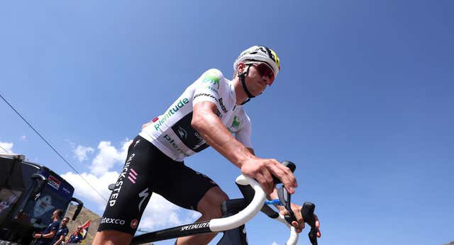 Remco Evenepoel acelera en su recuperación y ya tiene fecha de vuelta para llegar a tono al Tour de Francia