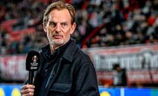 Ronald de Boer atiza al Barça por el caso Dani Olmo: «Es muy triste que se le permita hacer trampas«