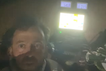 Durmió en el desierto del Dakar a la intemperie y llamó a su madre para calmarla: «Me acurruqué entre la moto y un agujero que cavé»