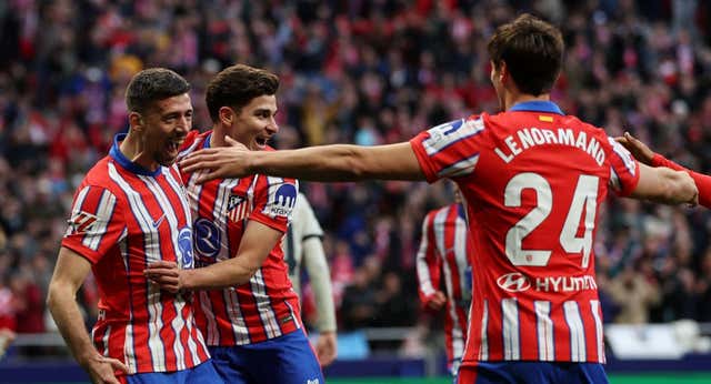 Las razones que explican el gran récord del Atlético de Simeone para remontar 10 puntos y ver por el retrovisor a Real Madrid y Barça