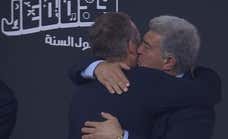 El beso de Joan Laporta a Hansi Flick que señala al verdadero MVP de la Supercopa y esconde 186 días de travesía: «Es su momento»