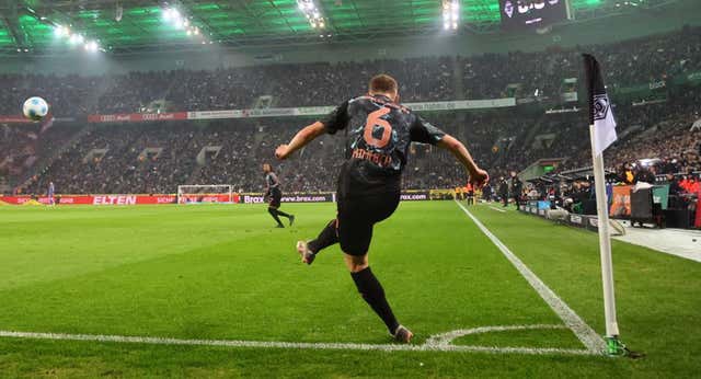 Kimmich se mantiene a la espera de Davies para darle el “sí quiero” al Bayern: “Lo que haga un jugador u otro también cuenta”