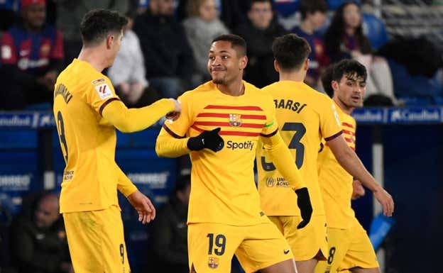 Vitor Roque llegó al Barcelona en el mercado de invierno de la temporada 2023-2024.  Ander Gillenea/AFP)