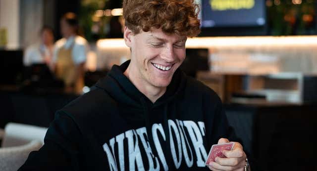 Jannik Sinner mueve ficha para acortar la brecha en Instagram con Carlos Alcaraz
