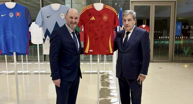 Rafa Louzán, en el Nuevo Mestalla: “Será el estadio más moderno de España, estoy convencido de que será sede del Mundial en 2030”