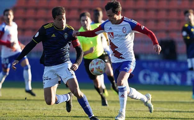 Josu Ozkoidi, con el Rayo Majadahonda.  Relevo