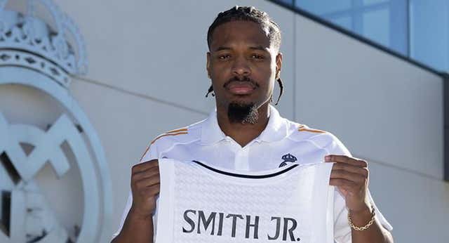 El Real Madrid hace oficial la llegada de Dennis Smith para apuntalar su juego exterior