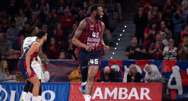 El Baskonia despliega su mejor baloncesto ante el último campeón de la Euroliga