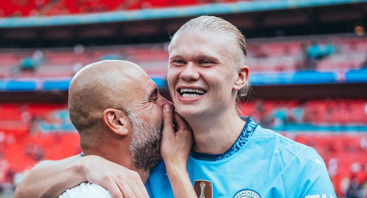 Guardiola celebra con Haaland la última Community Shield./Manchester City