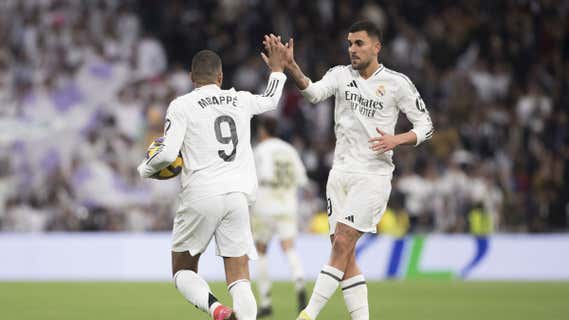 Mbappé y Ceballos, en la goleada a Las Palmas. /GETTY