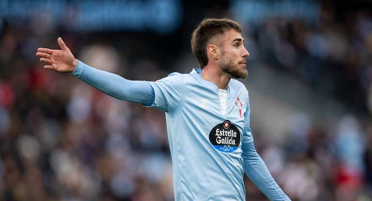 Un lance del partido entre el Celta y el Athletic.