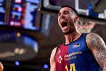 Willy Hernangómez regresa por la puerta grande y guía junto a Jabari Parker al Barça hacia la Copa