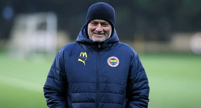 José Mourinho lanza su propia marca de vino… ¡a 120 euros la botella!