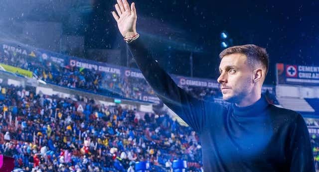 Villas Boas quiere arreglar el desastre del Oporto con un periodista trotamundos al que apadrinó Gabi Milito