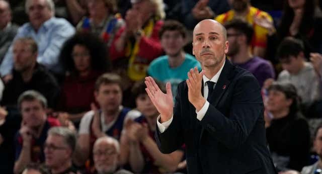 Joan Peñarroya habla de “mala suerte” y deja la puerta abierta a fichar a otro base: “Es enero y lo más importante está por venir”
