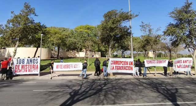 El Mallorca se rebela: pañolada en señal de protesta tras lo ocurrido en la Supercopa de España