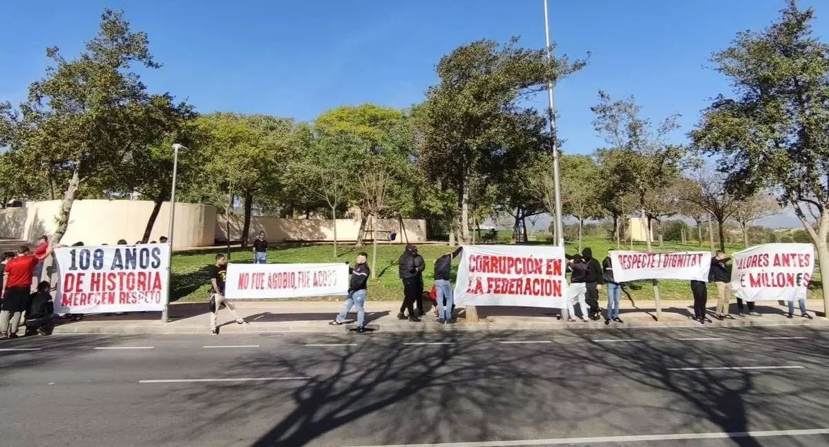 Protesta de la afición del Mallorca.