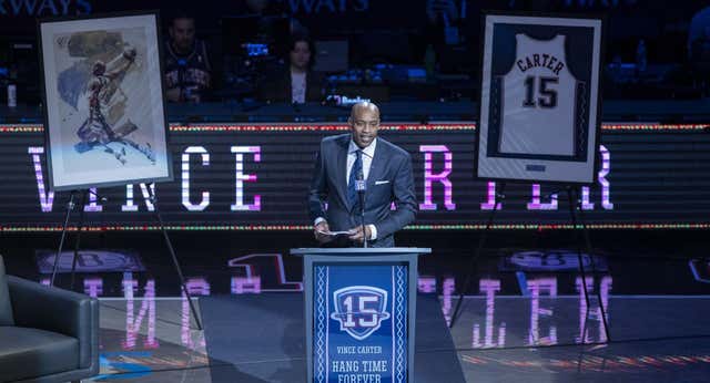 Los convulsos Heat dejan sin final feliz la gran fiesta de Jordi Fernández y los Nets en honor a Vince Carter